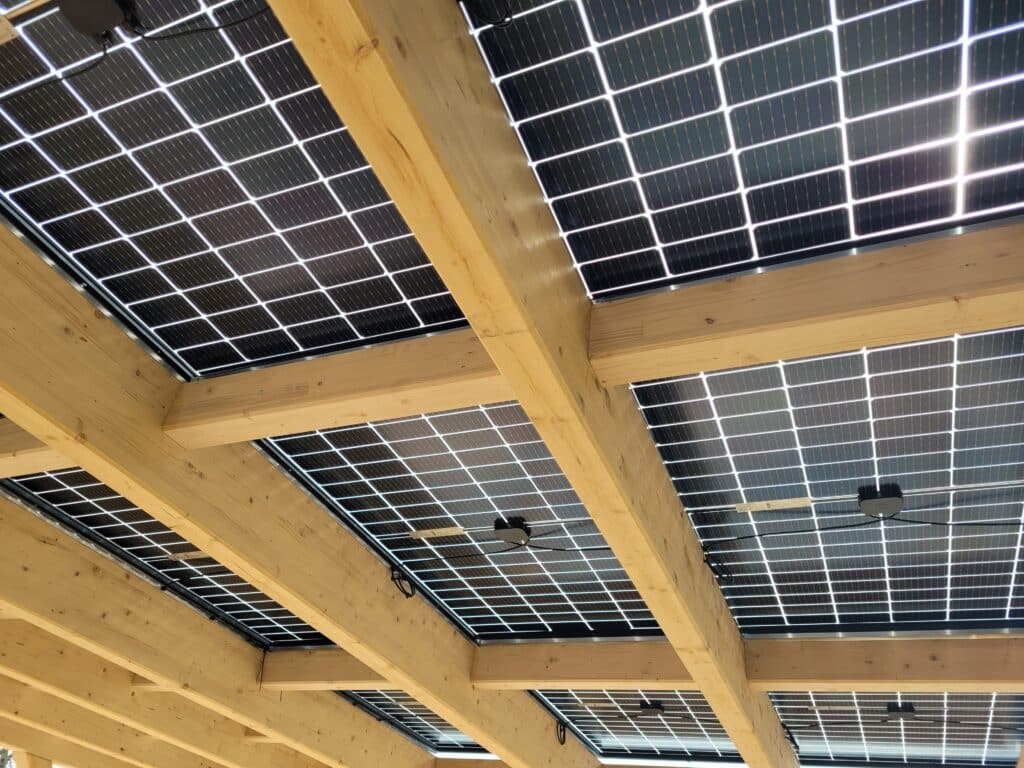 Carport mit Solar